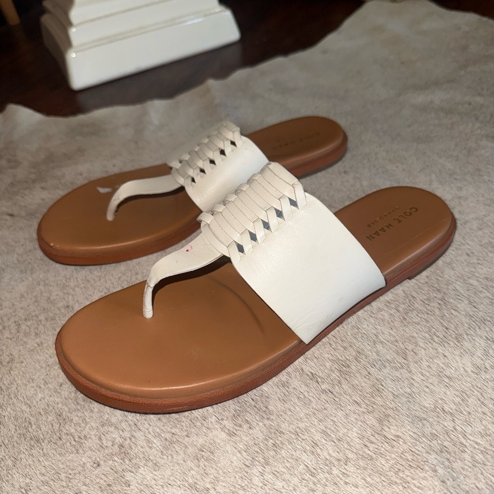 Cole Haan White and Tan Sandals/Flats Size 7.5 - Picture 7 of 9